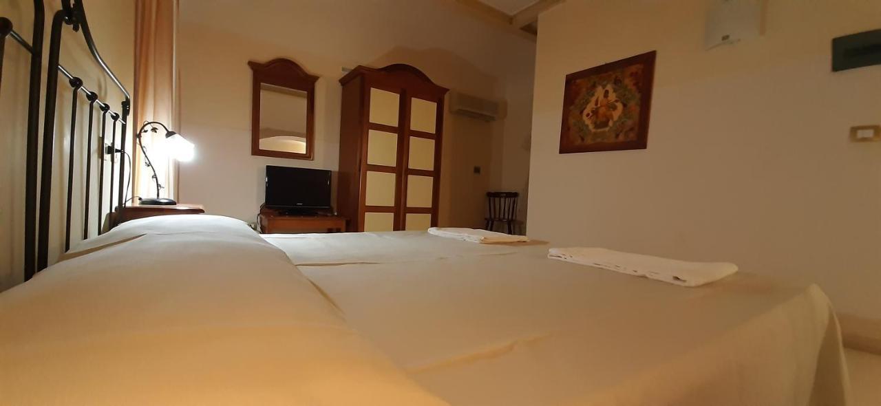 Hotel Casa Mia Syracuse ภายนอก รูปภาพ